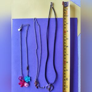 4/$50⭐️Set of 3 necklaces flowers/mermaid/heart